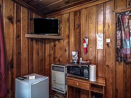 Mechem Dr Apache Village & Cabins by VTrips