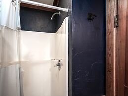 Mechem Dr Apache Village & Cabins by VTrips