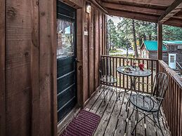 Mechem Dr Apache Village & Cabins by VTrips