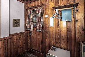 Mechem Dr Apache Village & Cabins by VTrips