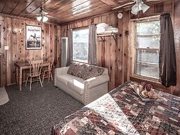 Mechem Dr Apache Village & Cabins by VTrips