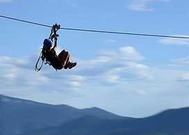 Mechem Dr Apache Village & Cabins by VTrips