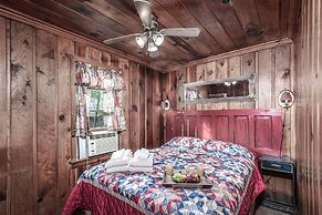 Mechem Dr Apache Village & Cabins by VTrips