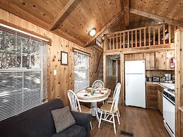 Mechem Dr Apache Village & Cabins by VTrips