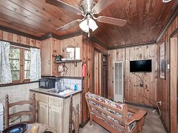 Mechem Dr Apache Village & Cabins by VTrips