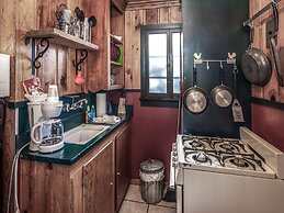 Mechem Dr Apache Village & Cabins by VTrips