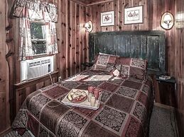 Mechem Dr Apache Village & Cabins by VTrips