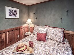 Mechem Dr Apache Village & Cabins by VTrips