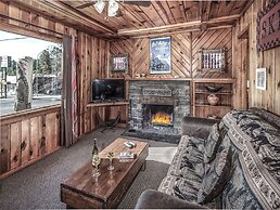 Mechem Dr Apache Village & Cabins by VTrips