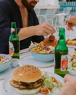 Mad Monkey Kuta Lombok - Hostel