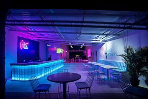 Mad Monkey Kuta Lombok - Hostel