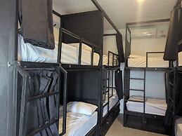 Mad Monkey Kuta Lombok - Hostel