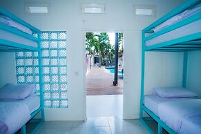 Mad Monkey Kuta Lombok - Hostel