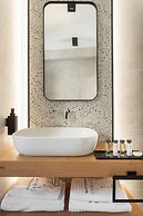 11 Enteka Acropolis Suites