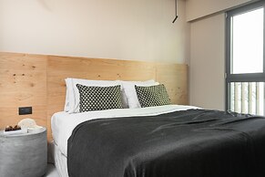 11 Enteka Acropolis Suites