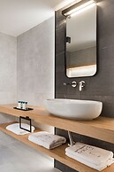 11 Enteka Acropolis Suites