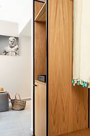 11 Enteka Acropolis Suites