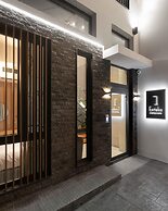 11 Enteka Acropolis Suites