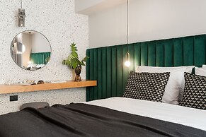 11 Enteka Acropolis Suites