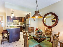 Maui Banyan by VTrips