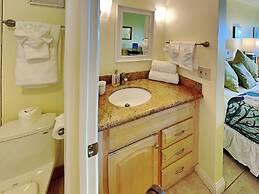 Maui Banyan by VTrips