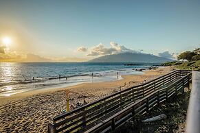 Maui Banyan by VTrips