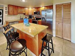 Maui Banyan by VTrips