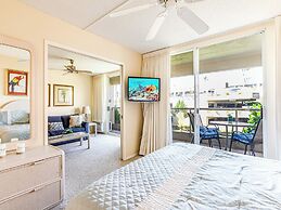 Maui Banyan by VTrips