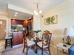 Maui Banyan by VTrips