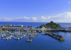 Charming Apartment Ilfracombe, Central Location