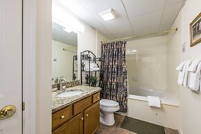 Whispering Pines Condos by VTrips