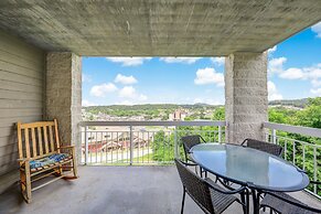 Whispering Pines Condos by VTrips