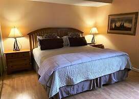 Whispering Pines Condos by VTrips