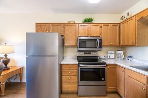 Whispering Pines Condos by VTrips