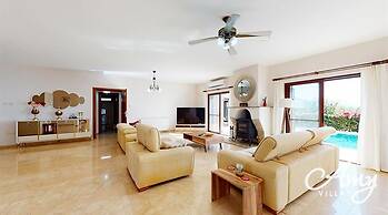 Tranquility is a Four Bedroom Villa in Girne