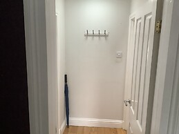 Cosy Beautiful Cottage in the West Side of Glasgow