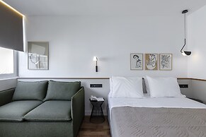 The Athenians Art Apartments