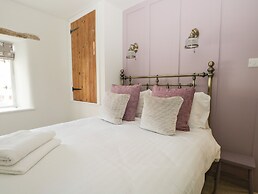 1 Sunny Point Cottages