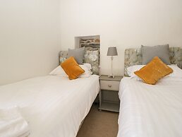 1 Sunny Point Cottages