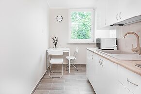Apartment Solidarnosci Warsaw by Renters