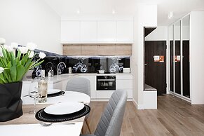 Apartments Przyokopowa Warsaw by Renters