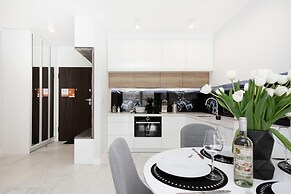 Apartments Przyokopowa Warsaw by Renters