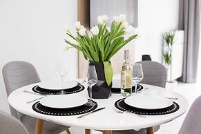 Apartments Przyokopowa Warsaw by Renters