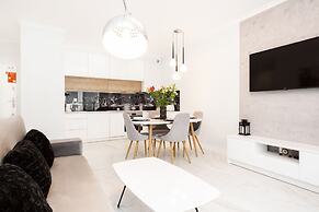 Apartment Dzielna Warsaw by Renters