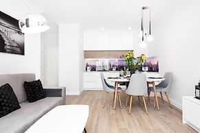 Apartment Dzielna Warsaw by Renters