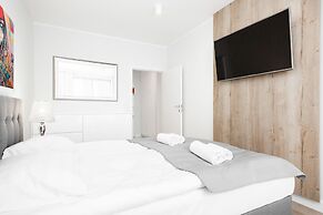 Apartment Dzielna Warsaw by Renters