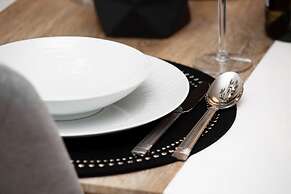 Apartment Dzielna Warsaw by Renters