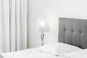 Apartment Dzielna Warsaw by Renters