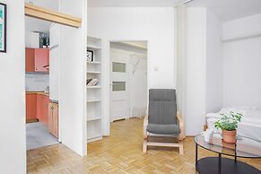 Apartment Kakowskiego Warsaw by Renters