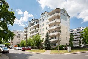 Apartment Kakowskiego Warsaw by Renters